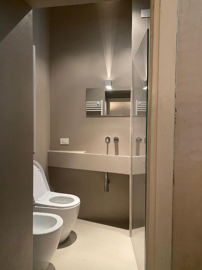 Intero Appartamento. San Giovanni Uno Brescia Exterior foto